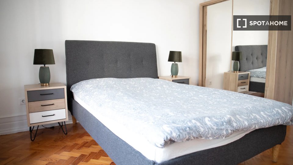 Double room Lisbon, 9 beds — photo 2