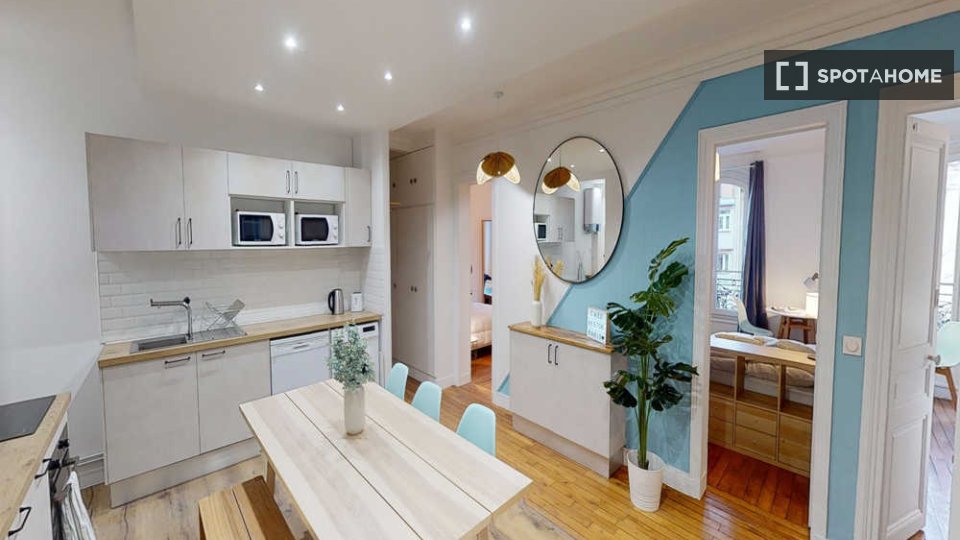 Double room Paris, 6 beds, 100m² — photo 2