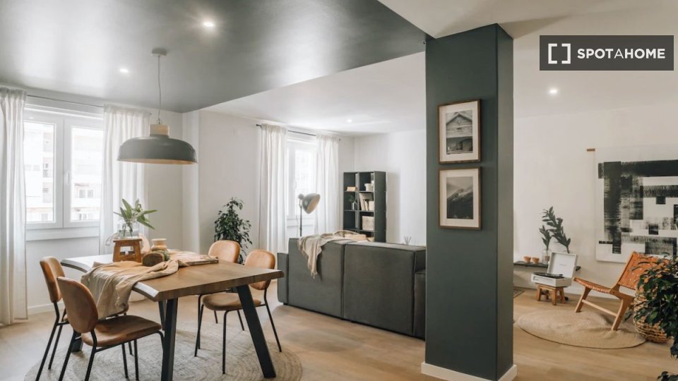 Apartment Lisbon, 3 beds — photo 19