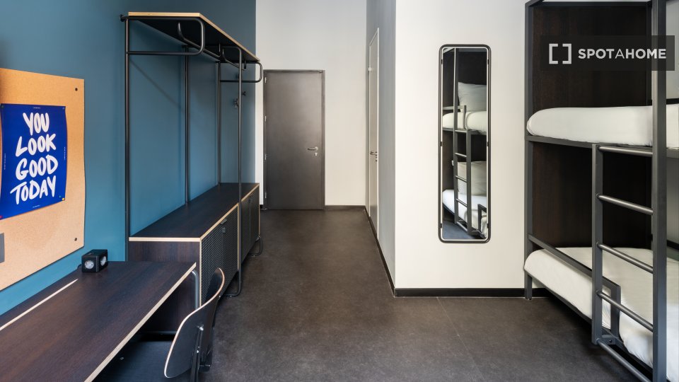 Double room Bologna, 2 beds — photo 16
