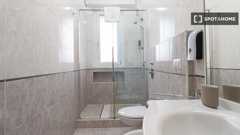 Apartment Milan, 1 bed, 42m² — photo 1