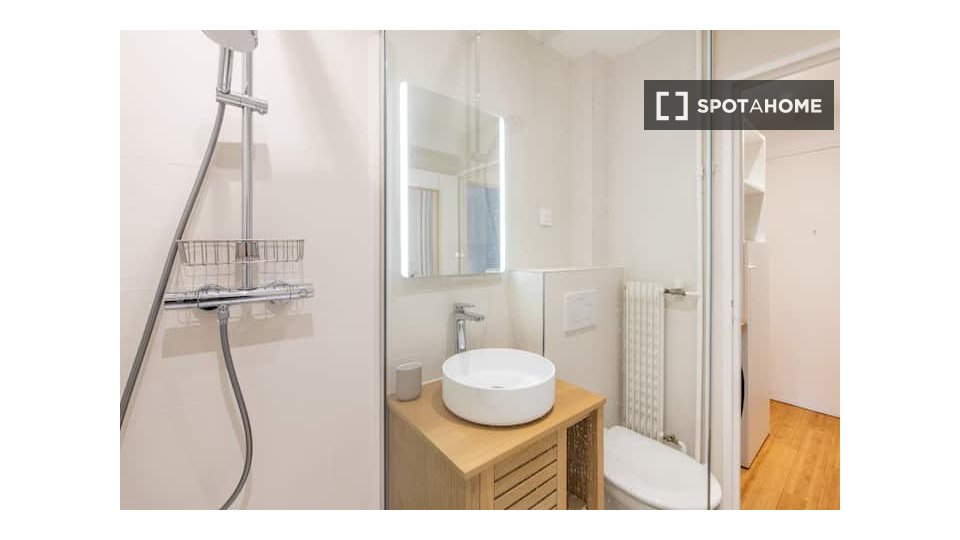 Apartment Paris, 1 bed — photo 5