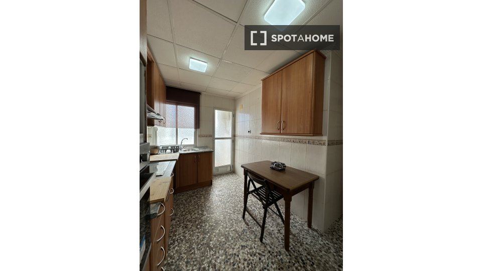 Double room Murcia, 5 beds, 120m² — photo 12