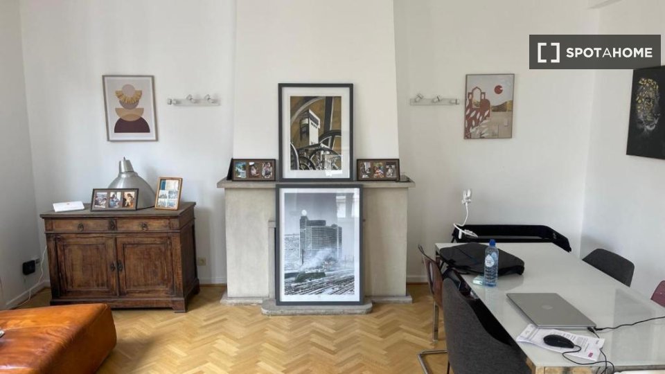 Apartment Brussels, 1 bed — photo 2