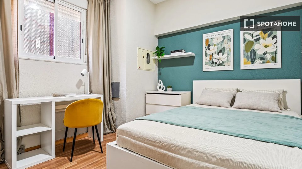 Double room Lisbon, 4 beds — photo 5