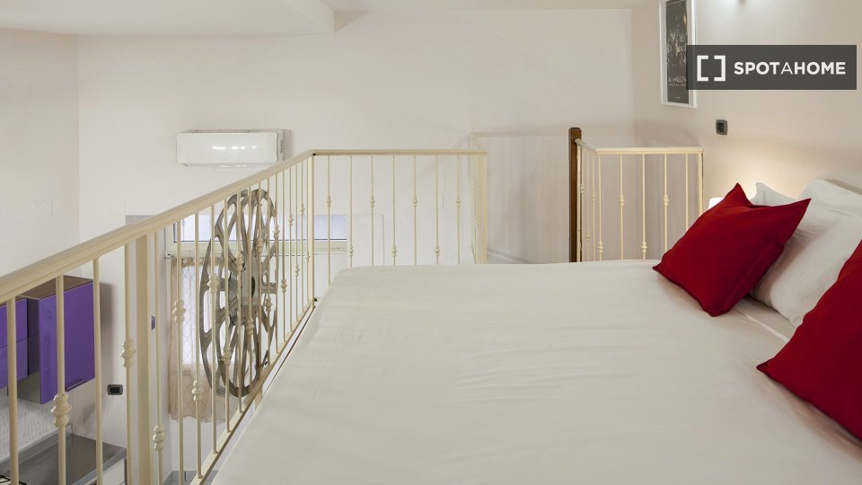 Apartment Naples, 2 beds — photo 16
