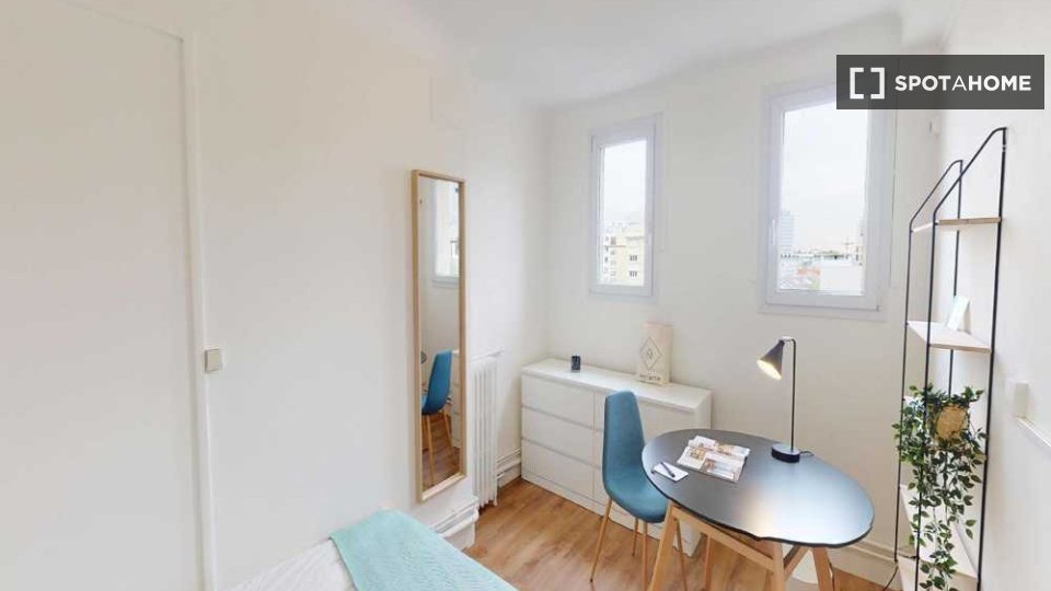 Double room Paris, 4 beds, 90m² — photo 23
