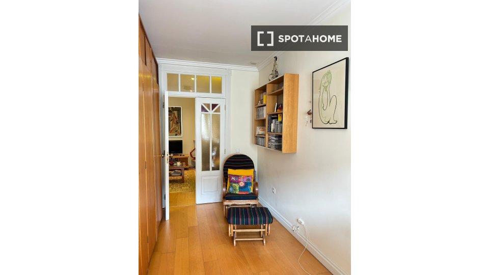 Apartment Lisbon, 3 beds — photo 10