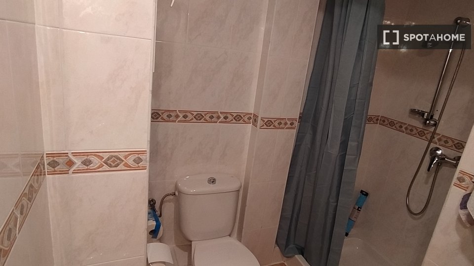 Apartment Valencia, 3 beds, 76m² — photo 15
