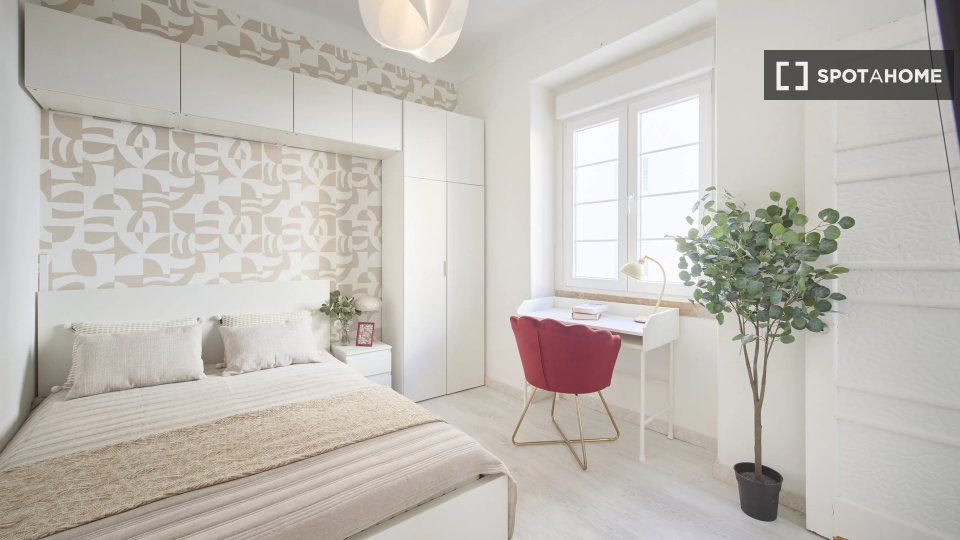 Double room Lisbon, 9 beds — photo 10