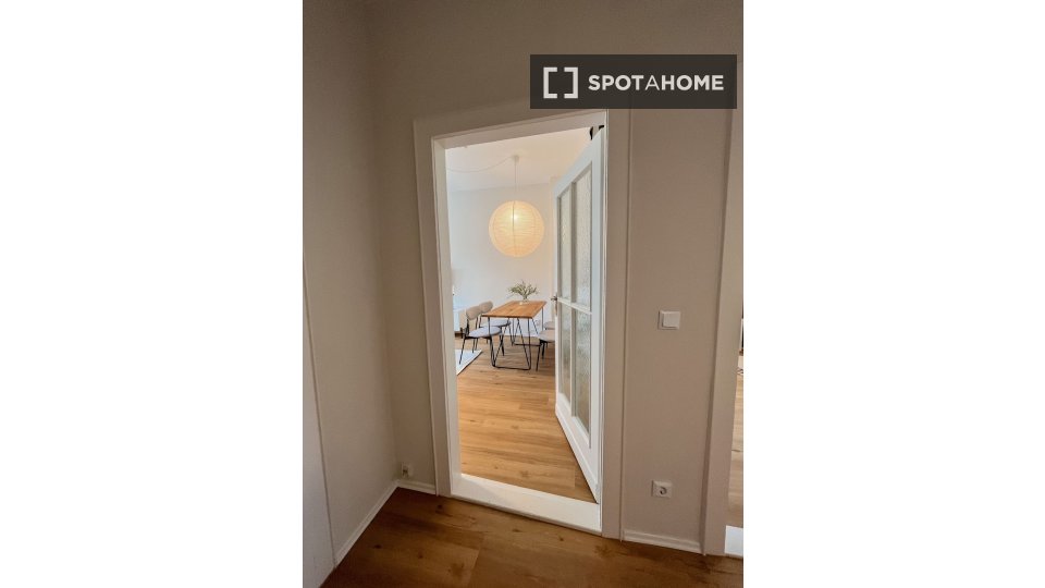 Apartment Berlin, 2 beds, 51m² — photo 11