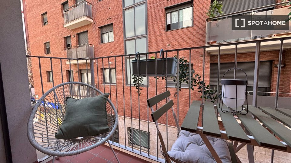 Double room Barcelona, 4 beds, 90m² — photo 18