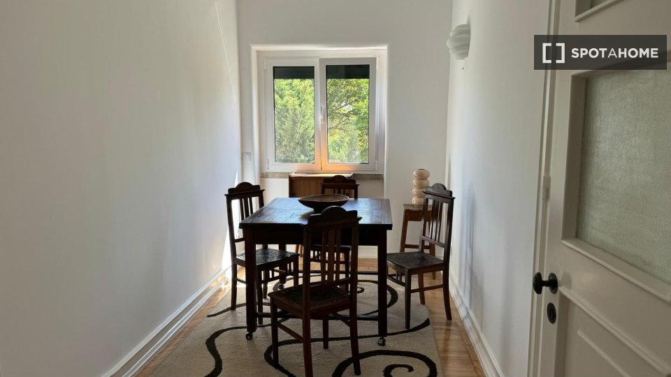 Double room Lisbon, 2 beds — photo 2