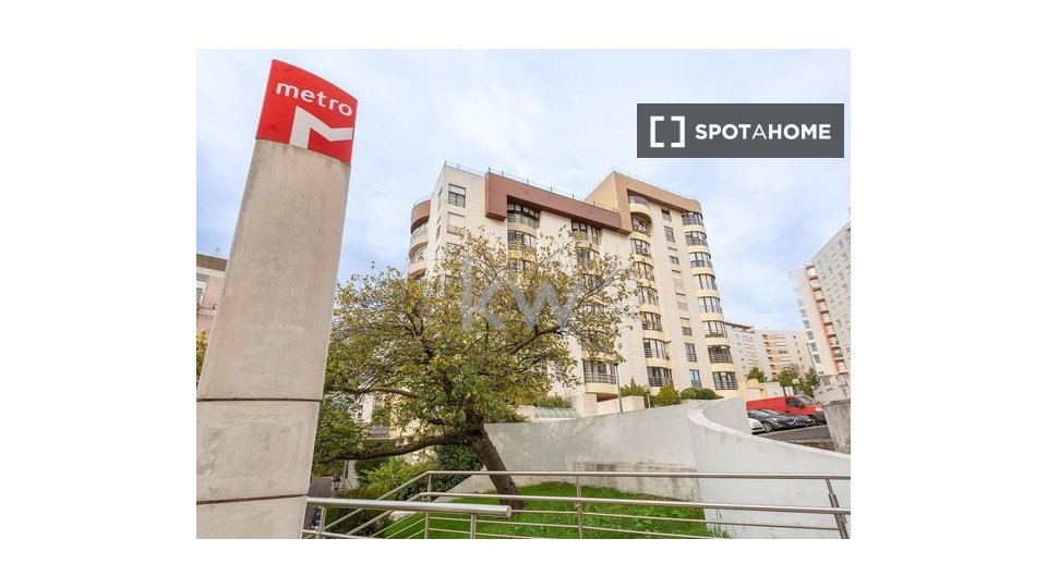 Double room Lisbon, 5 beds, 130m² — photo 24
