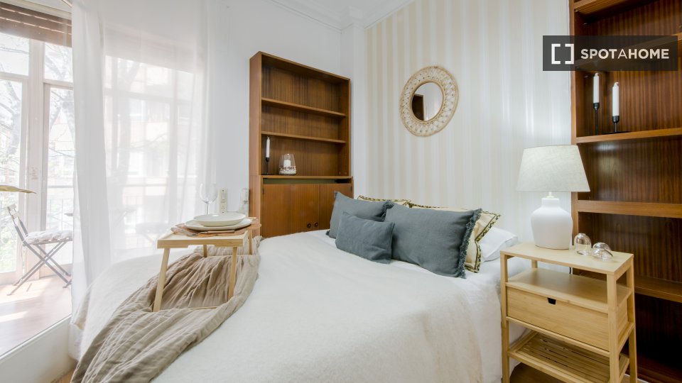 Double room Madrid, 8 beds — photo 10