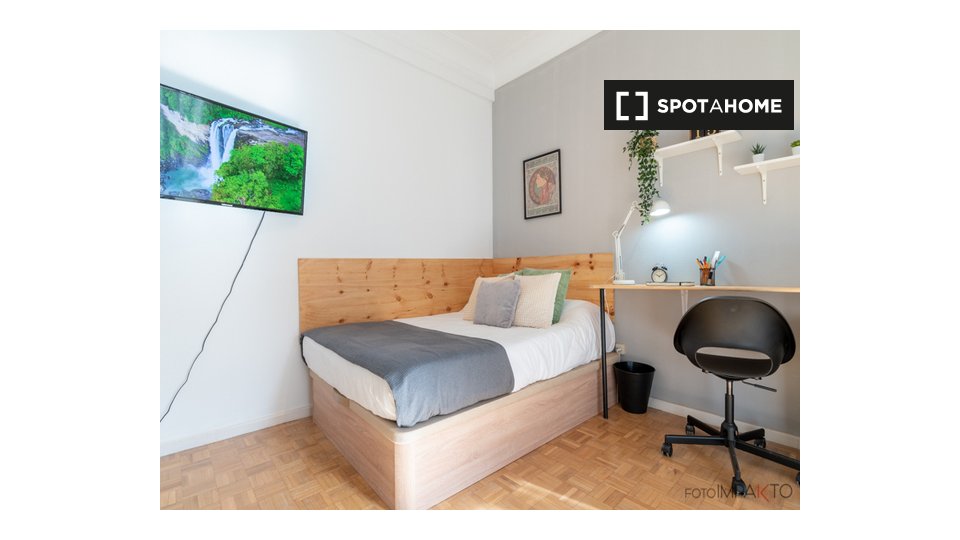 Double room Madrid, 6 beds, 207m² — photo 5