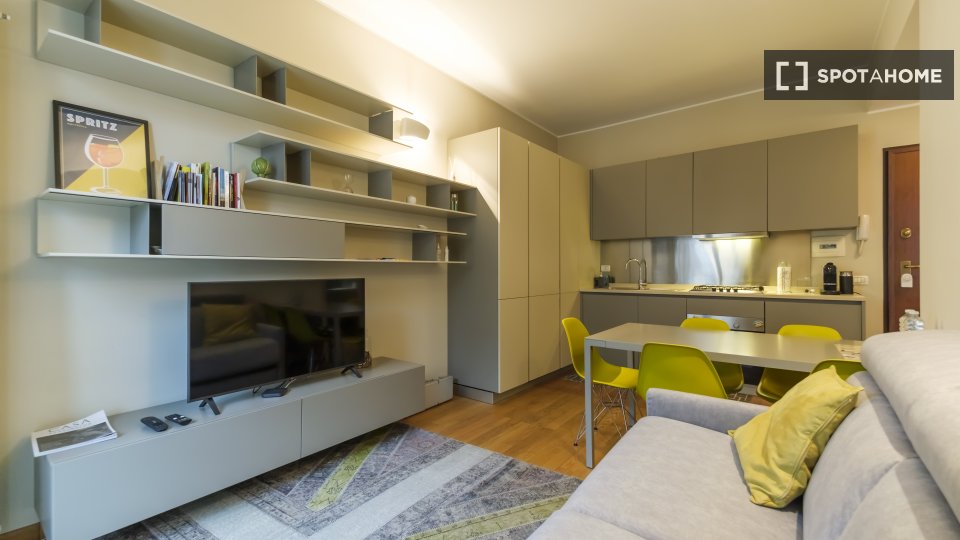 Apartment Milan, 1 bed, 50m² — photo 1