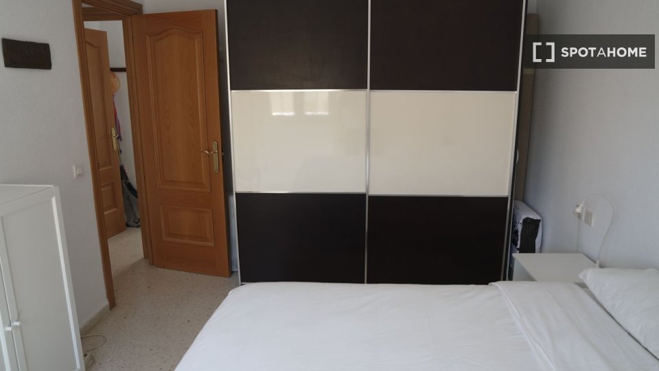 Apartment Malaga, 3 beds, 93m² — photo 18