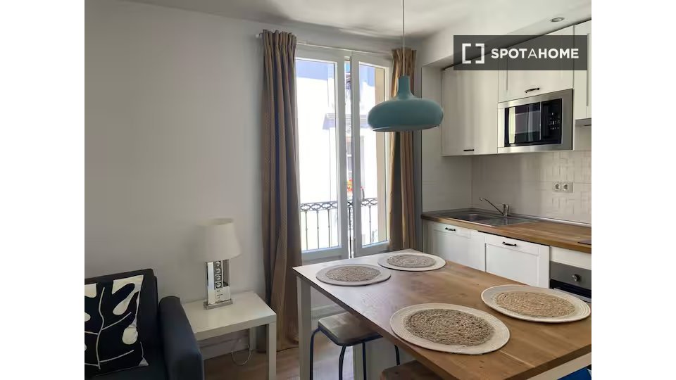 Appartamento con 1 camera da letto in affitto a Bilbao - in Bilbao