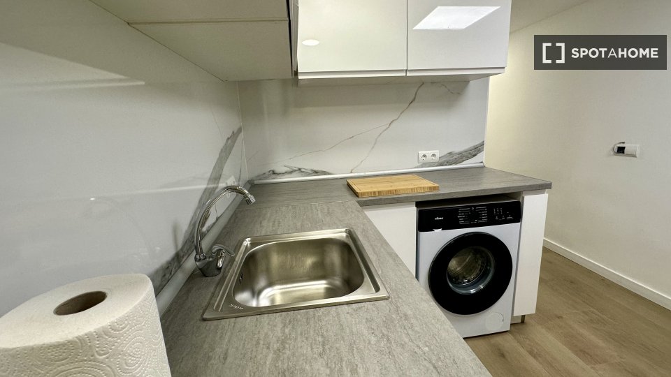 Double room Barcelona, 4 beds, 70m² — photo 20