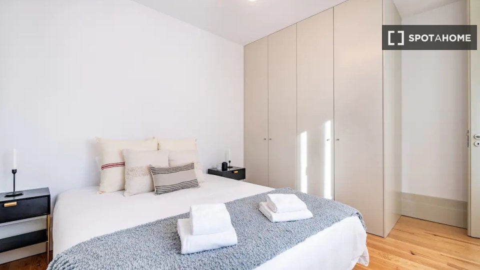 Apartment Porto, 1 bed, 56m² — photo 9