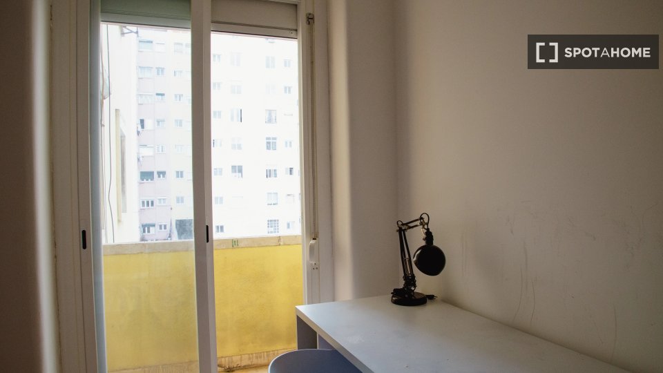 Double room Lisbon, 6 beds — photo 14