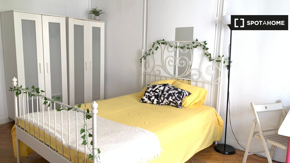Double room Madrid, 9 beds — photo 9