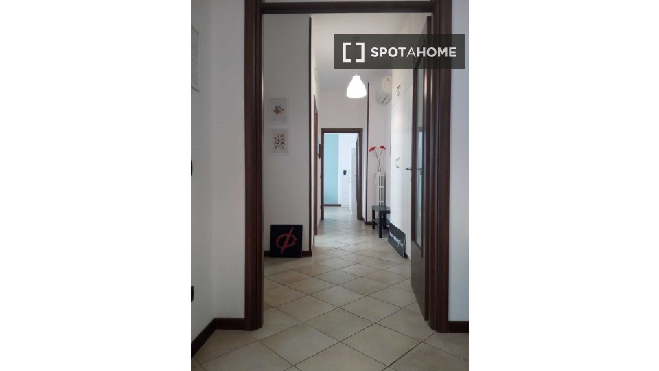 Double room Brescia, 3 beds — photo 6