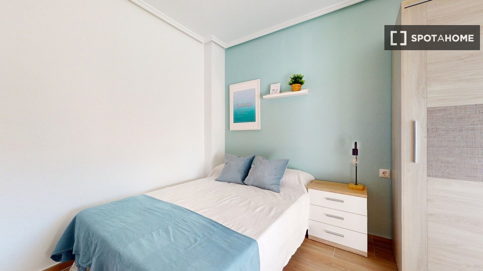 Double room Valencia, 5 beds — photo 13