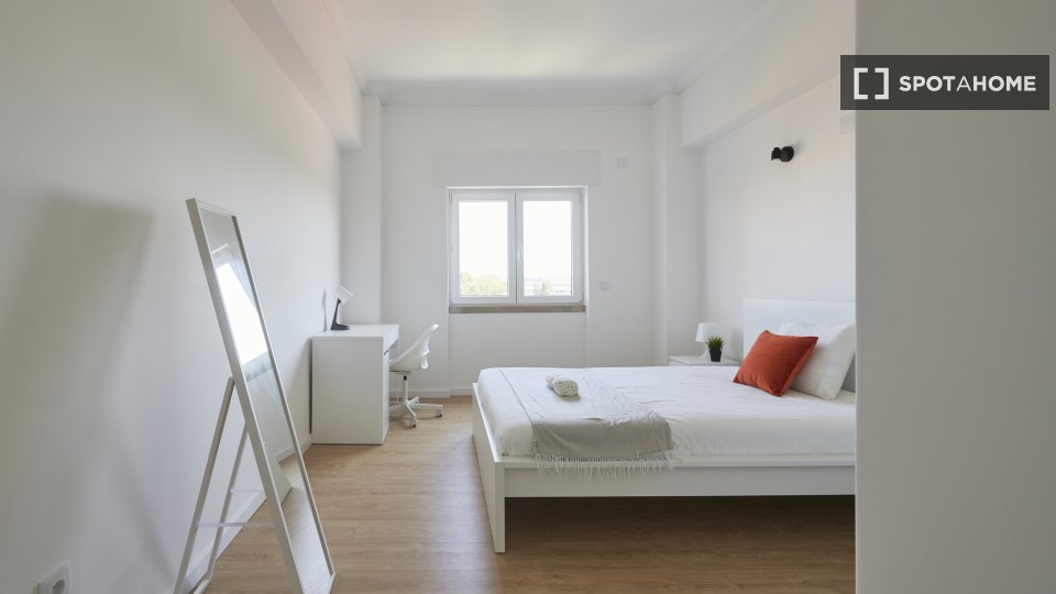 Double room Lisbon, 7 beds — photo 2
