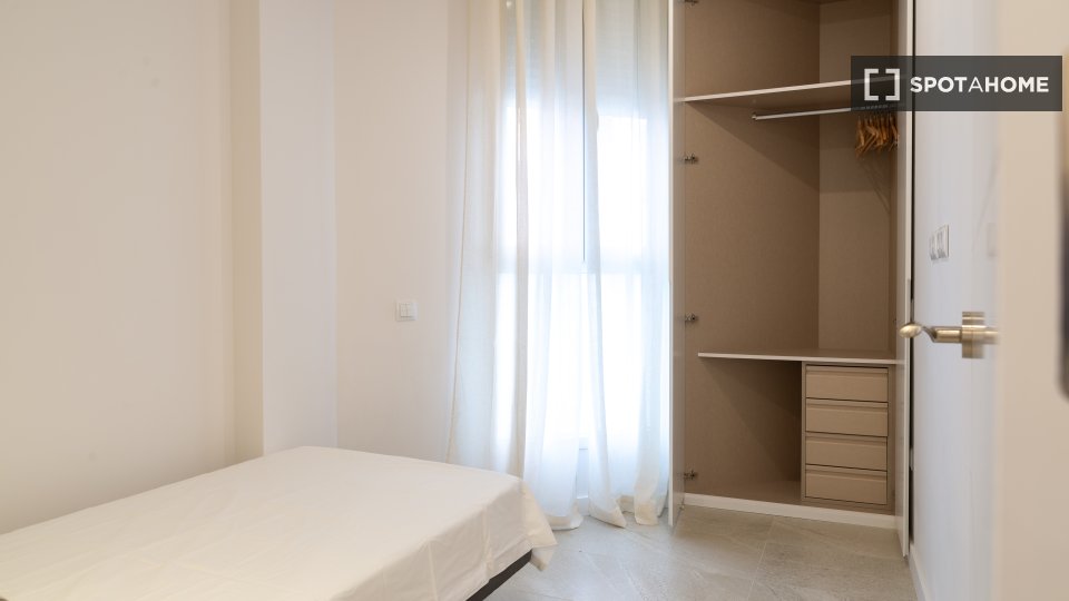 Apartment Madrid, 2 beds, 65m² — photo 6