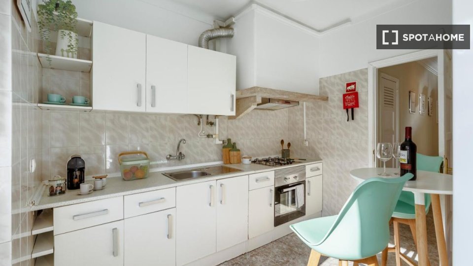 Apartment Lisbon, 2 beds — photo 19
