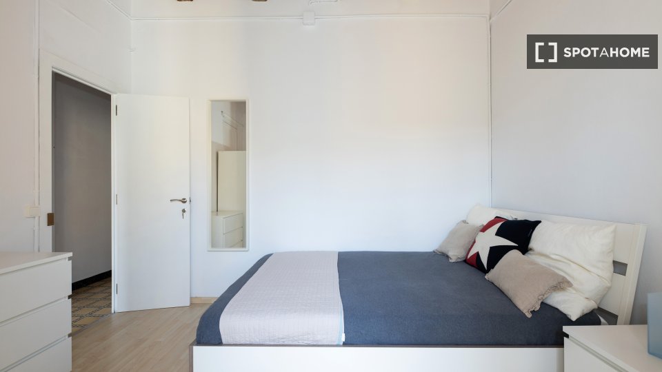Double room Barcelona, 4 beds, 75m² — photo 19