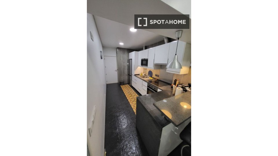 Apartment Lisbon, 2 beds — photo 14