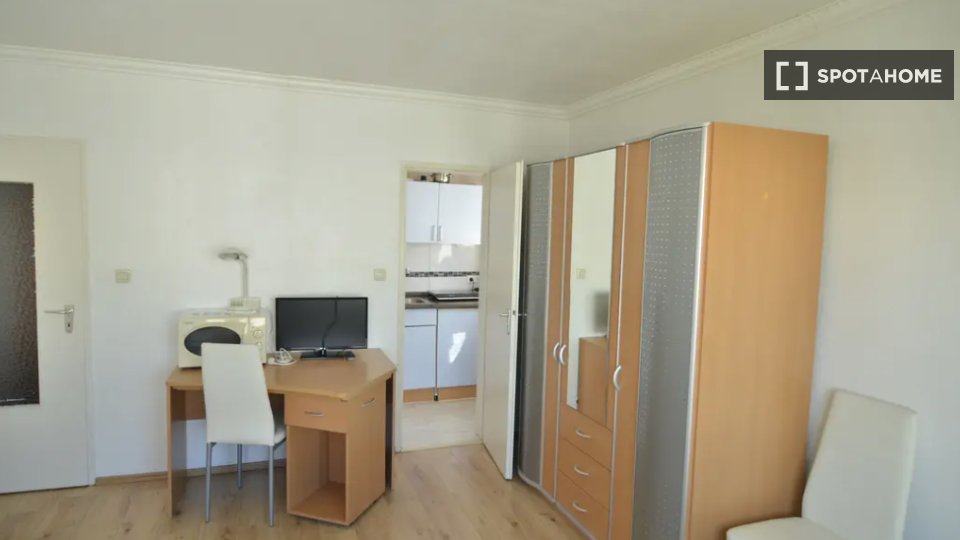 Apartment mono Frankfurt, 25m² — photo 3