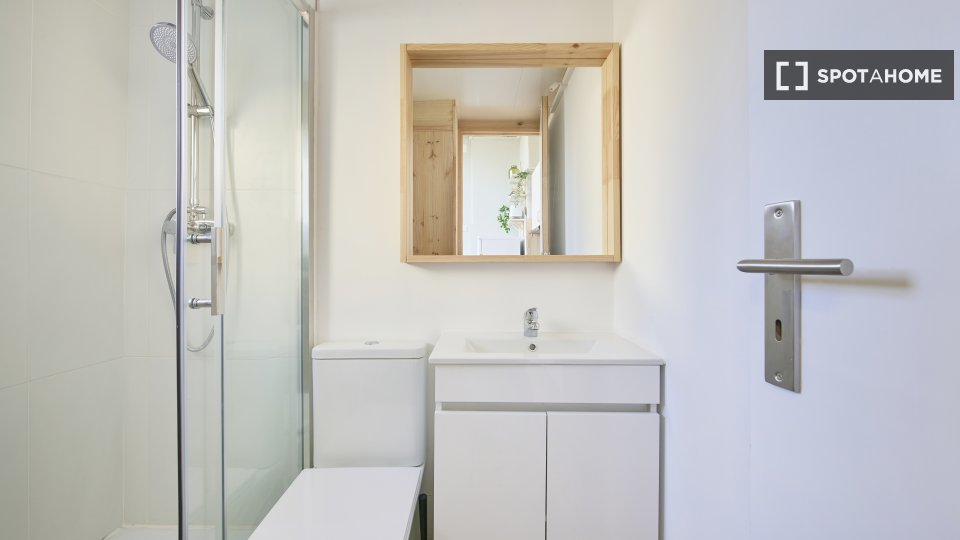 Apartment mono Lisbon — photo 13