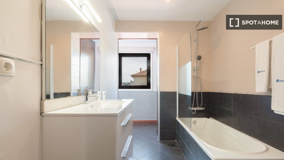 Double room Porto, 5 beds — photo 19