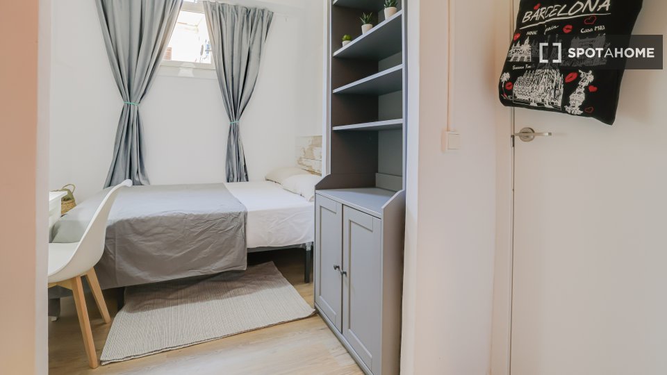 Double room Barcelona, 5 beds — photo 3