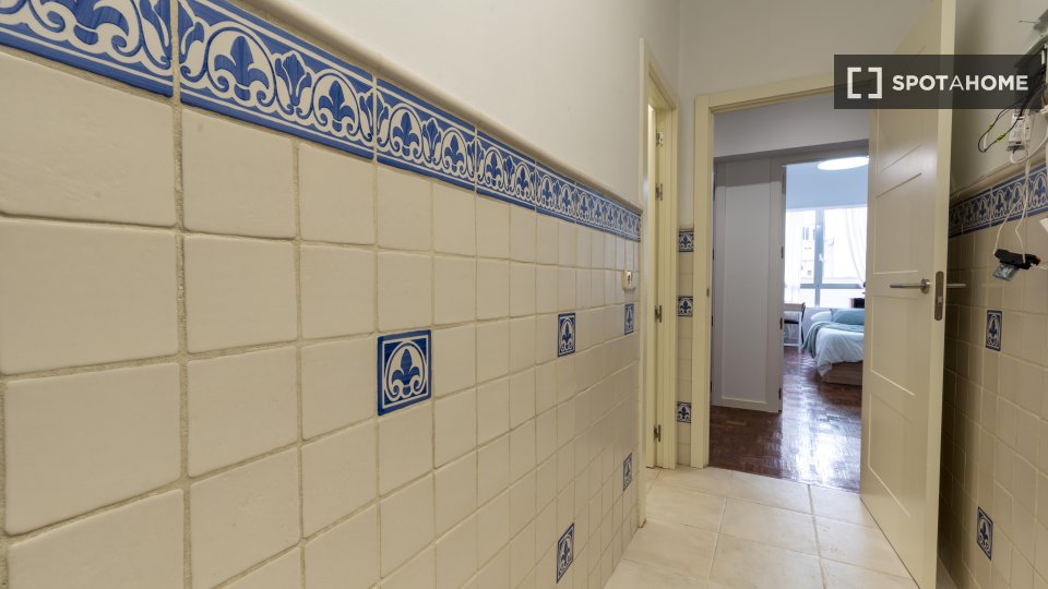 Double room Madrid, 5 beds — photo 42