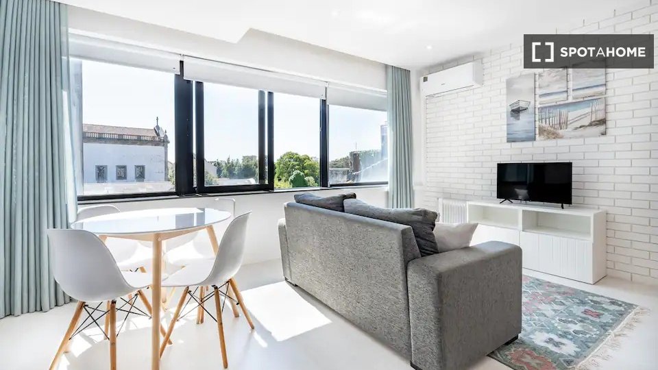 Apartment mono Porto, 34m² — photo 1