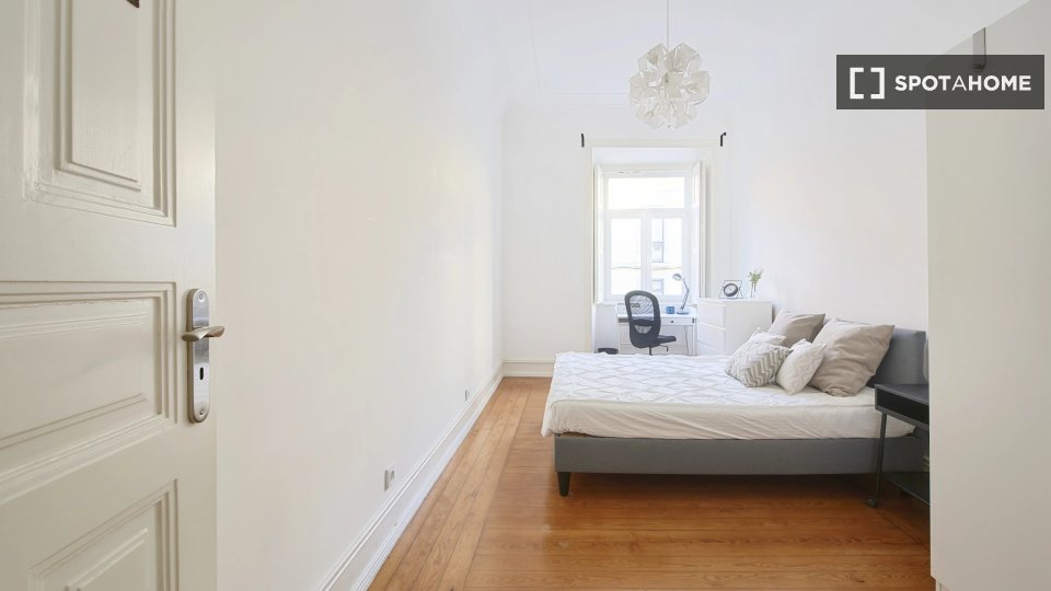 Double room Lisbon, 7 beds — photo 1