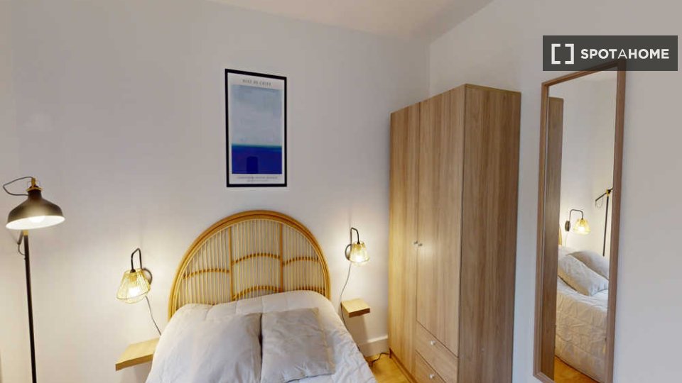 Double room Paris, 5 beds, 120m² — photo 25