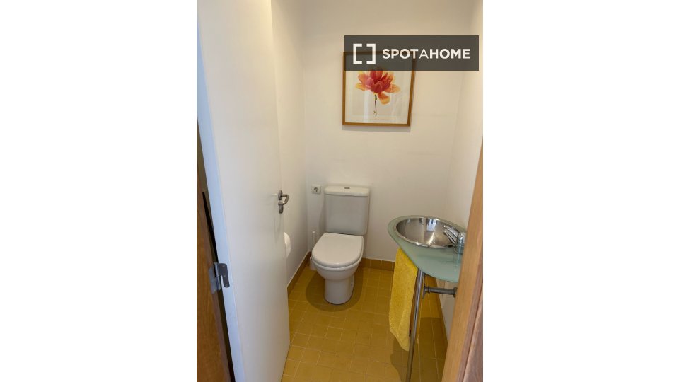 Apartment Lisbon, 2 beds, 140m² — photo 6