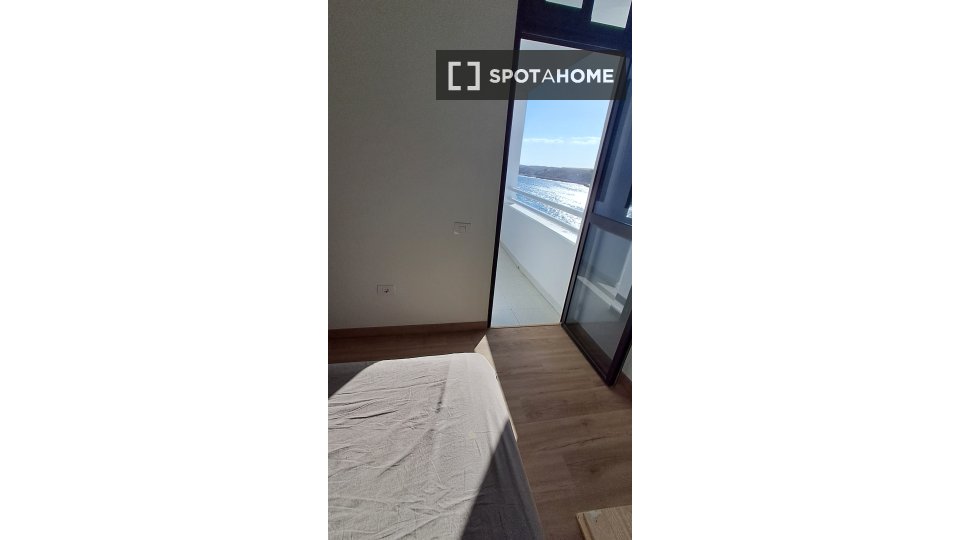 Apartment Santa_Cruz_De_Tenerife, 3 beds, 105m² — photo 17