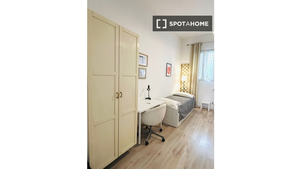 Double room Milan, 2 beds, 70m² — photo 7