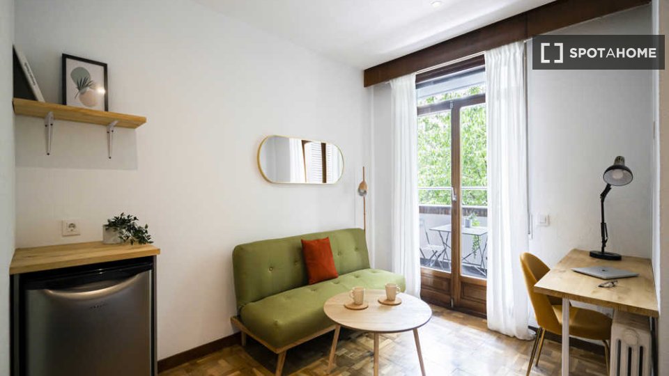Double room Madrid, 7 beds — photo 34