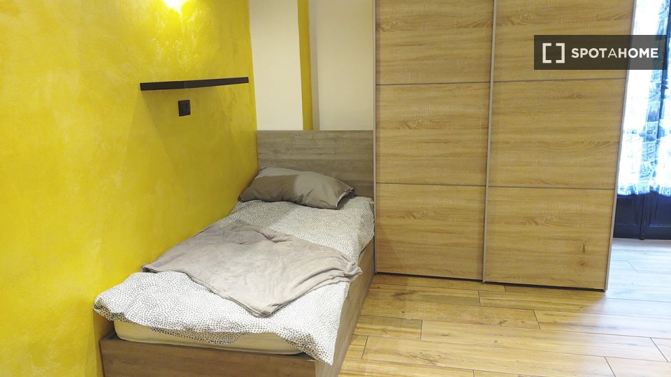 Double room Turin, 3 beds, 90m² — photo 12