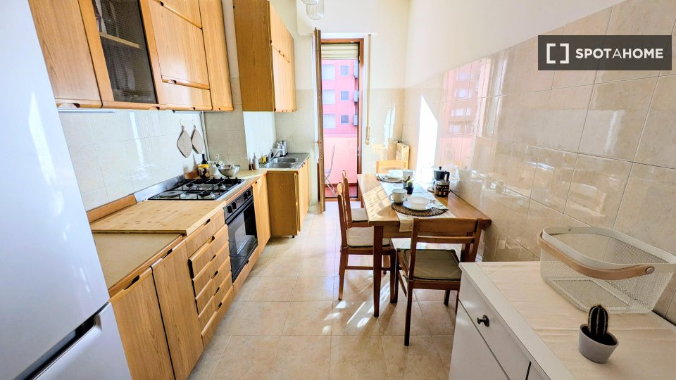 Double room Milan, 2 beds, 70m² — photo 6