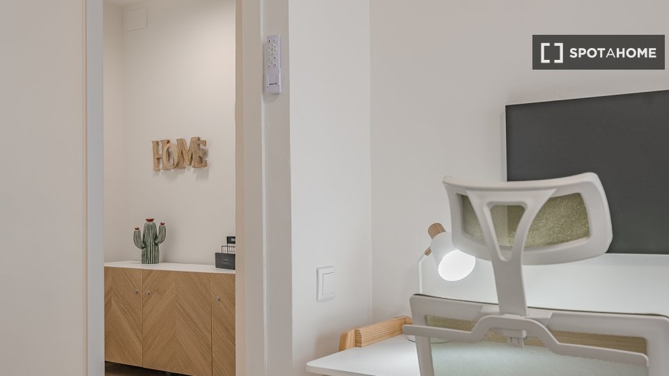 Double room Barcelona, 6 beds, 120m² — photo 62