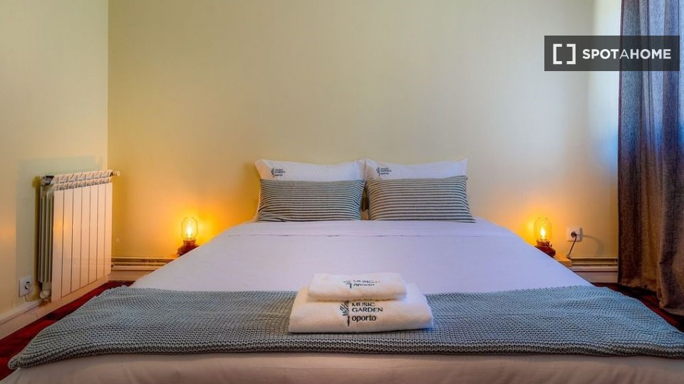 Double room Porto, 10 beds, 500m² — photo 10